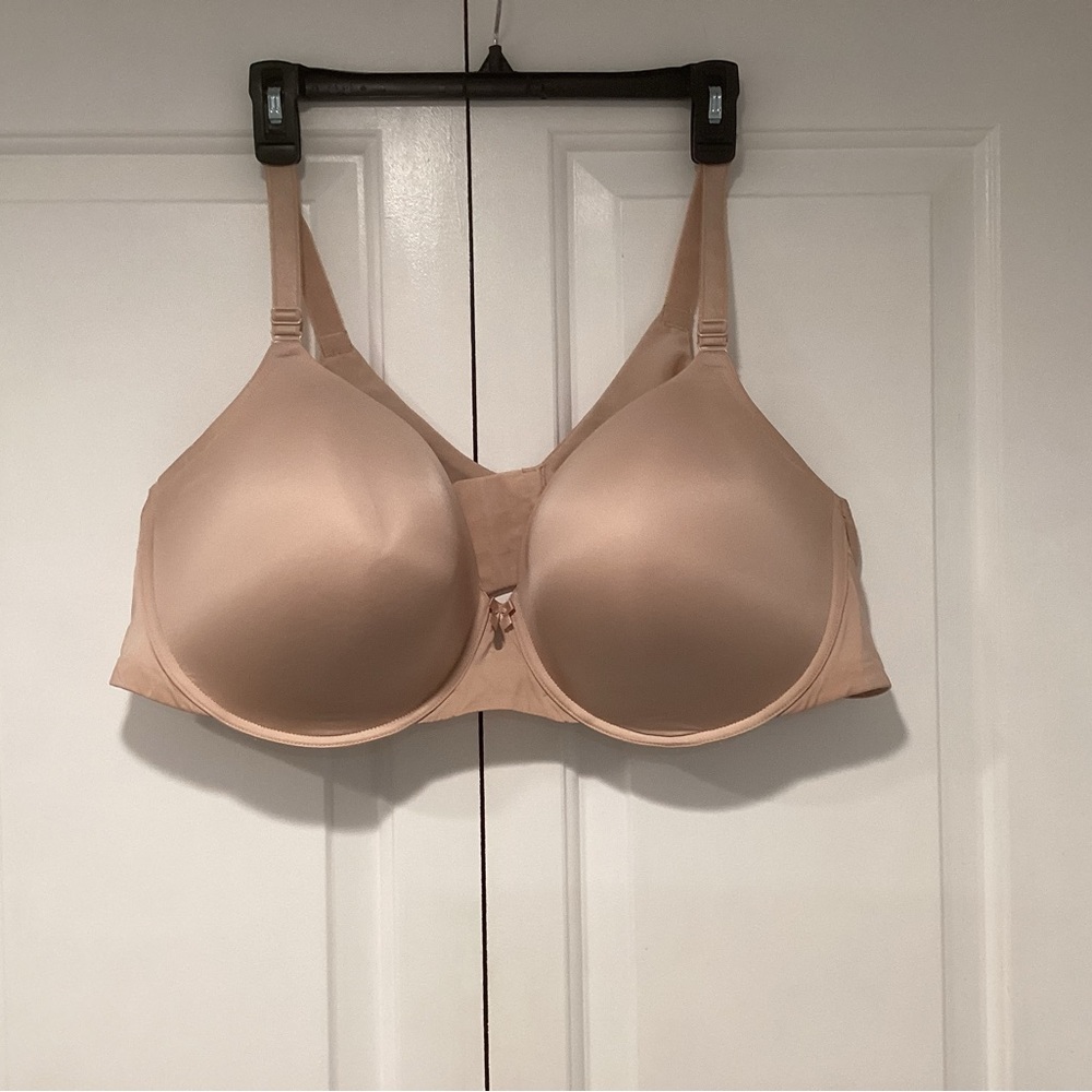 Torrid beige padded woman’s bra in size 50D